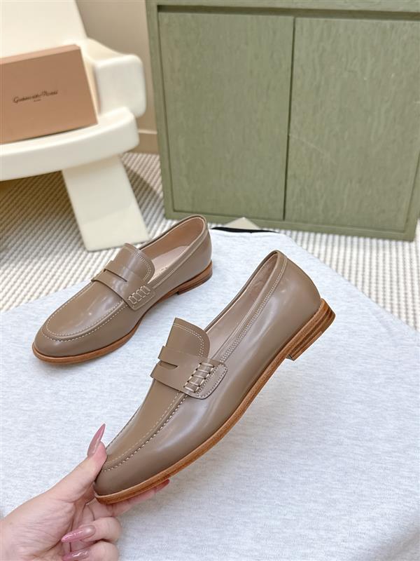 2025112812728515 310